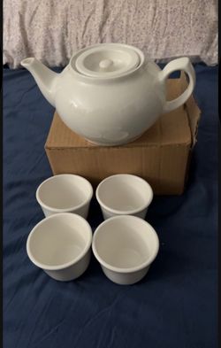 Brand New 7 Piece Tea Pot Set 