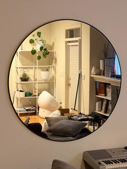 Mirror (wall hanging)