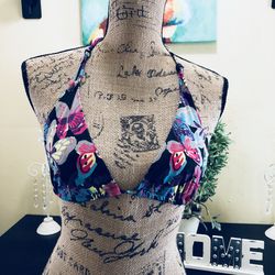 Victoria’s Secret Bikini Top Size S