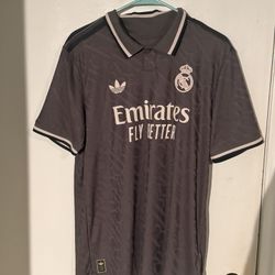 Real Madrid 2024/25 Third Kit Size L