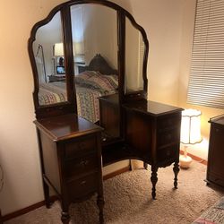 Antique Bedroom Set