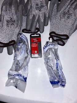 Router bit 1/4 and 3 pair of cut resistant gloves and safety glasses 2 pairs