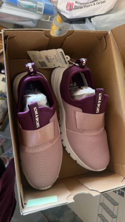 Love& sports shoe