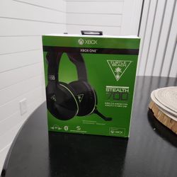 Turtle Beach Stealth  Wireless Gaming  Headset For Xbox