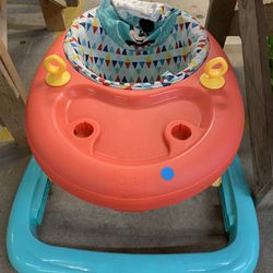 Baby Bouncer With Table