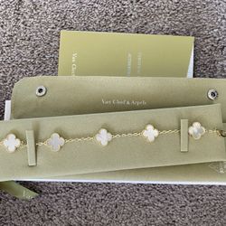 Van Cleef & Arpels white mother-of-pearl bracelet 