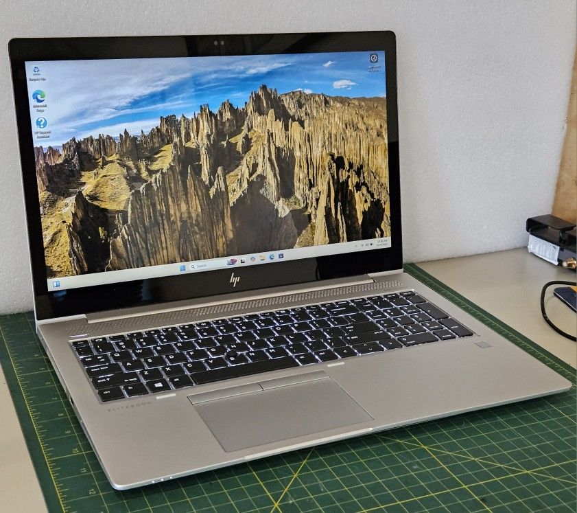 HP ELITEBOOK 15 inch TouchScreen Laptop