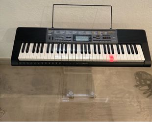 Like New Casio LK-265 61-Key Lighted Keyboard w/ Original Box