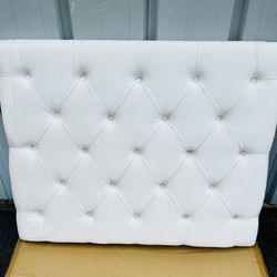 New in Box Tufted White Velvet Plush College/Dorm Twin Size Headboard For College Dorm Bed