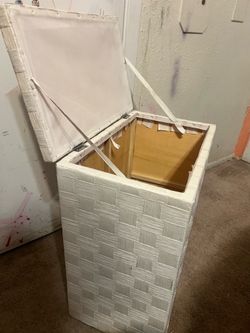 White hamper
