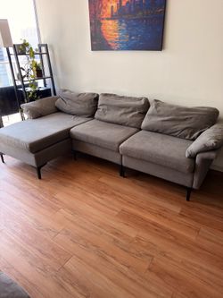 3-Piece modular sectional sofa - For Sell