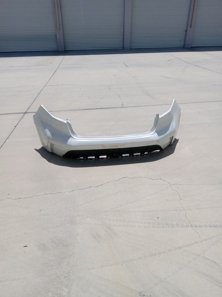 20 To 22 Rear Bumper  And Valance  Toyota Corolla  Le