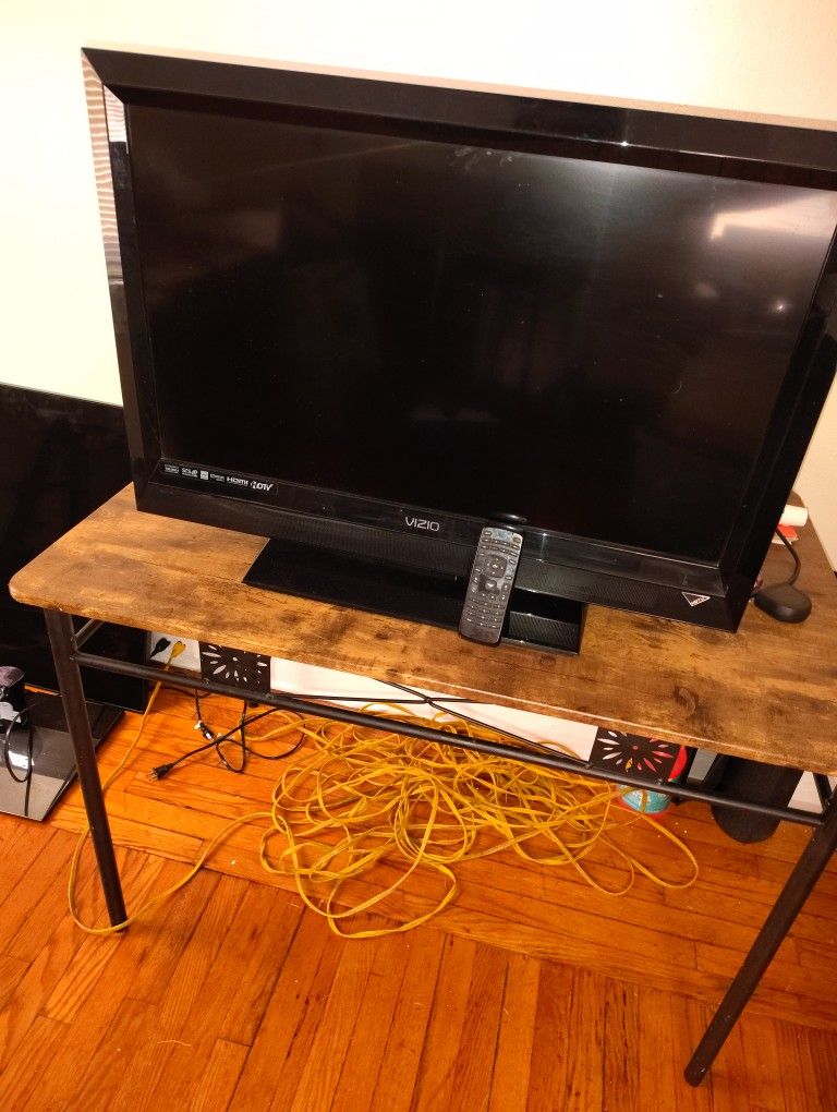32" Vizio TV
