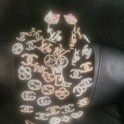 Brooches 