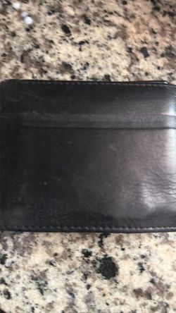Tri fold leather wallet
