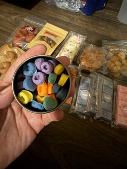 Wax melt assortment (sold separately)