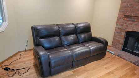 Electric reclining sofa