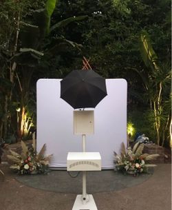 PHOTOBOOTH BUSINESS FOR SALE