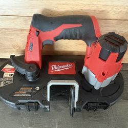 Milwaukee M12 12V Lithium-Ion Cordless Sub-Compact Band Saw (Tool-Only)