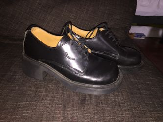 Dock Martens US size 5 UK size 3 used in very good condition