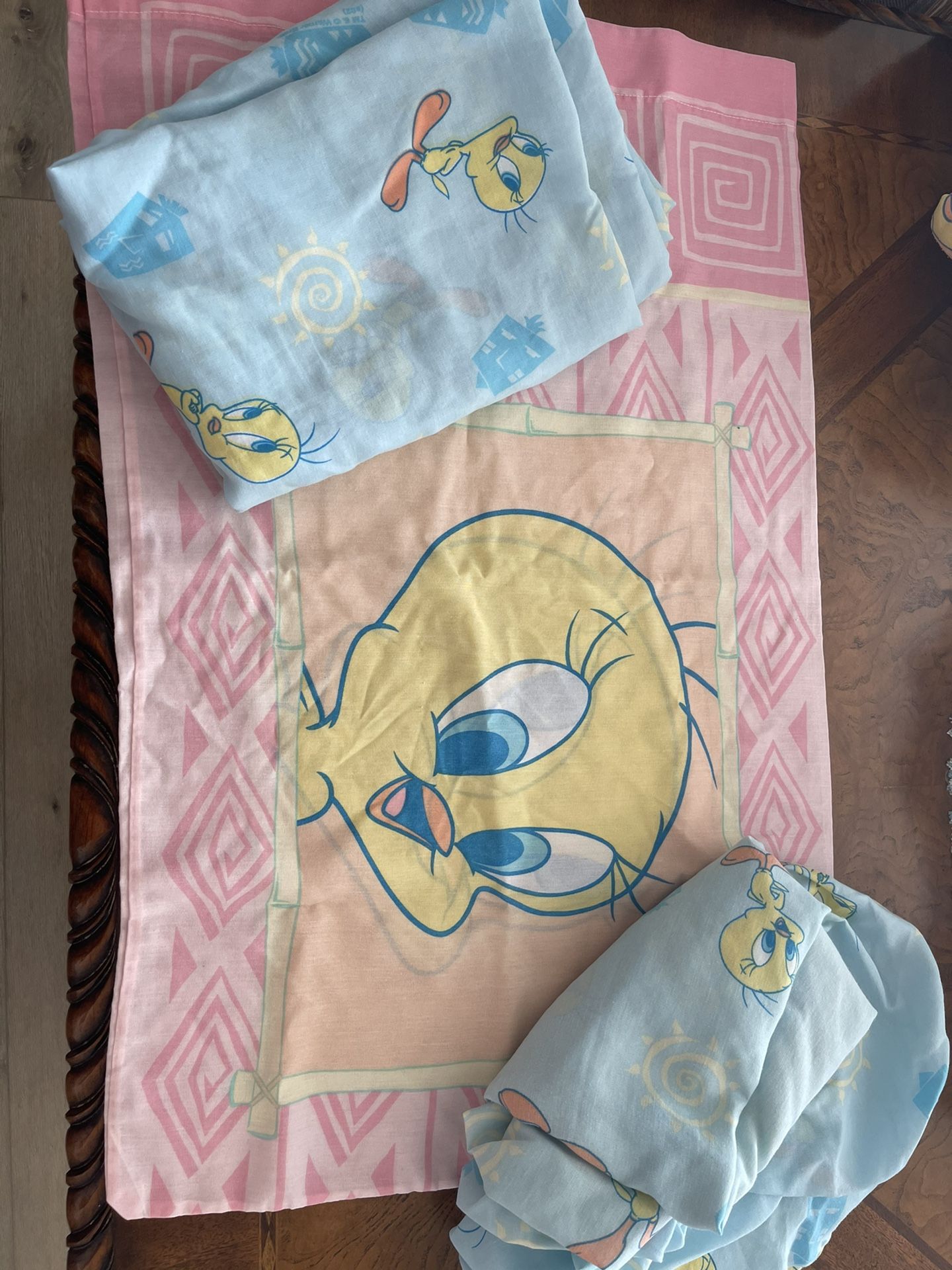 Tweety Twin Sheets & Pillow case