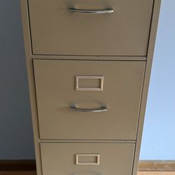 Nice 4 Drawer Filing Cabinet With File Racks & Key To Lock