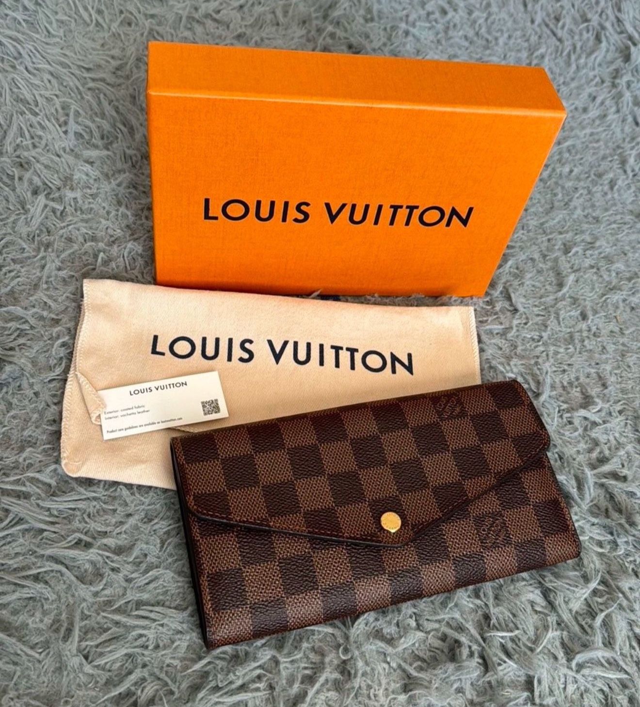 LV Sarah Wallet