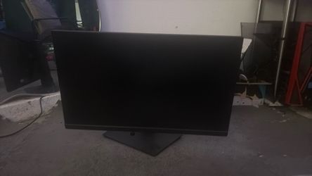 32 inch Monitor