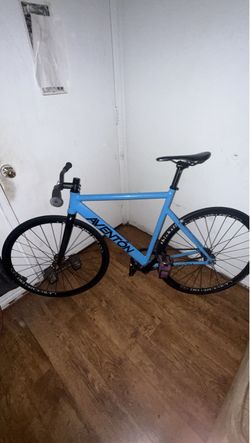 Aventon  coroba fixie