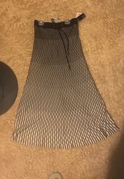 Lapis black and beige skirt