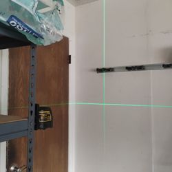 DeWalt Cross Line Laser Level 