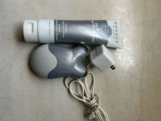 NuFACE Trinity face toner device