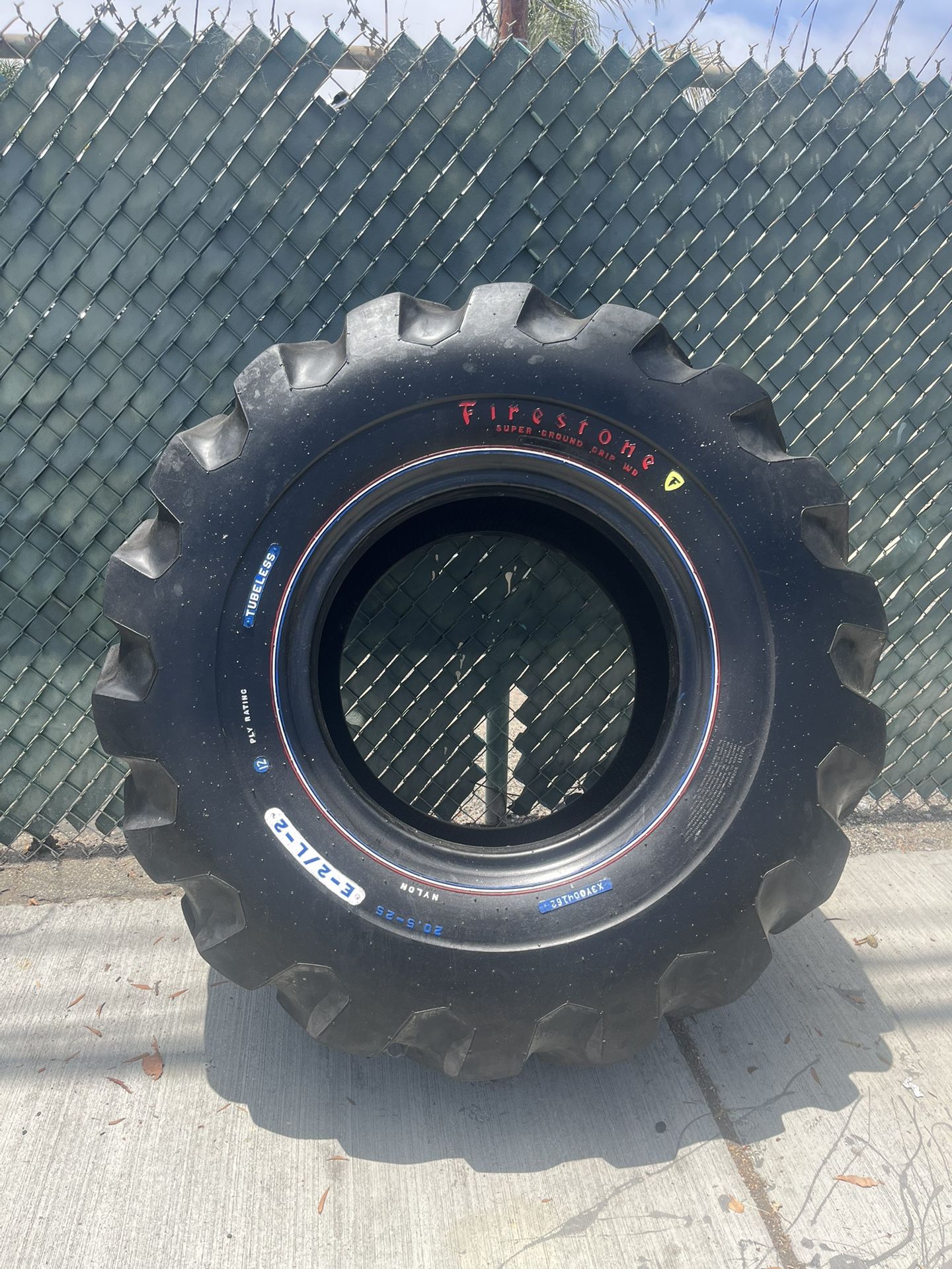 Large Training Gym CrossFit workout tire