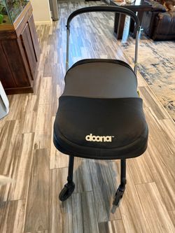 Doona car seat and stroller with base
