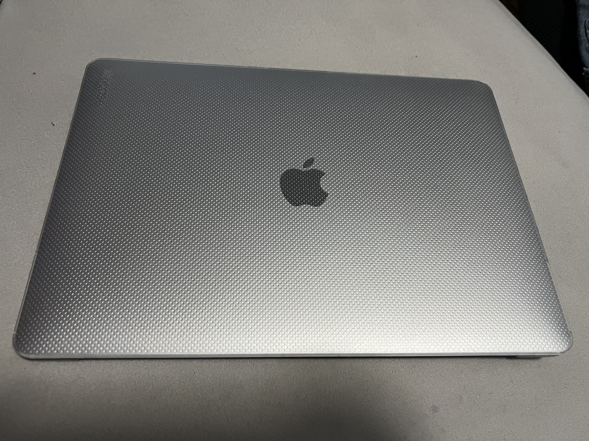 MacBook Pro 13 2020 With touchTouch Bar