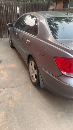 2005 Acura RL