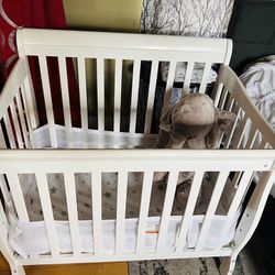 Baby Mini Crib For Small Spaces 