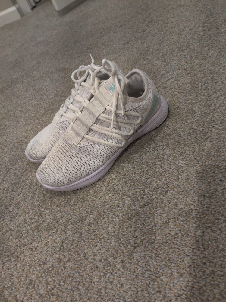 Women's Puma Shoes