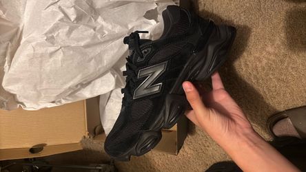 New balance 9060 Black 8.5 men