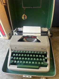 Royal typewriter