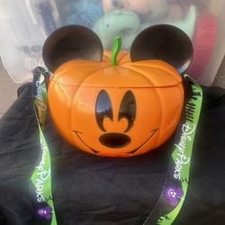Official Disney Halloween Popcorn Bucket - Mickey Pumpkin with Disney parks