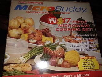Microbuddy 17 piece microwave cooking set.