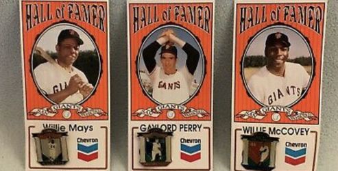 Complete Set! 3 Commemorative Pins 1992 Chevron San Francisco Giants Hall of Fame Willie Mays McCovey Set