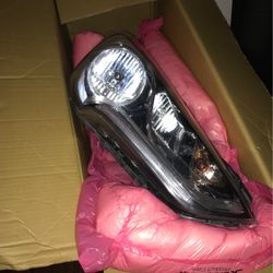 Hyundai Veloster Headlights