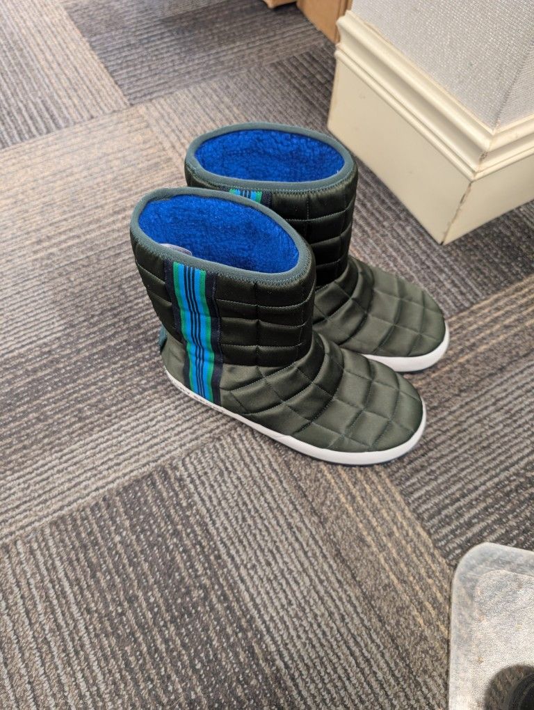 Tory Burch Snow Boots