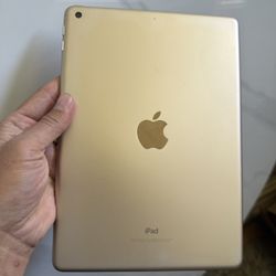 IPad Gen 5 , 128g. So Nice And Still Good 