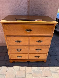 Dresser FREE. See description