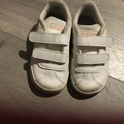 Adidas toddler shoes size 6