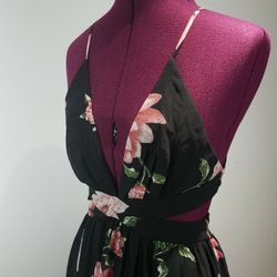 NWOT Fashion Nova Lanai Floral Maxi Dress 