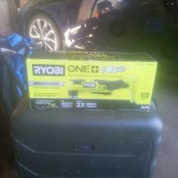 RYOBI BRUSHELSS COMPACT SERIES 
